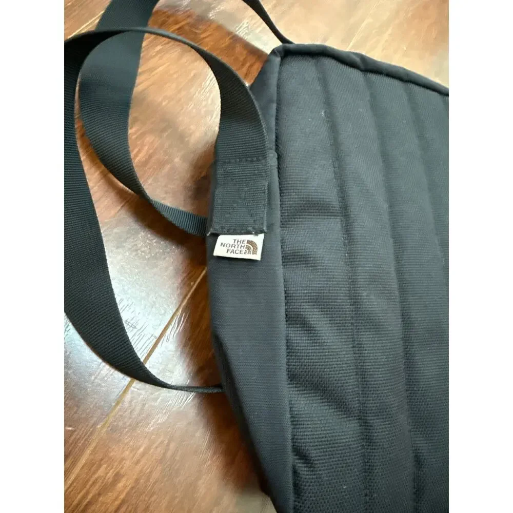 The North Face Berkeley Sling Crossbody Bag Black Nylon